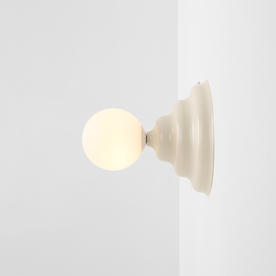 WAVE WALL LIGHT CREAM - DYKE & DEAN