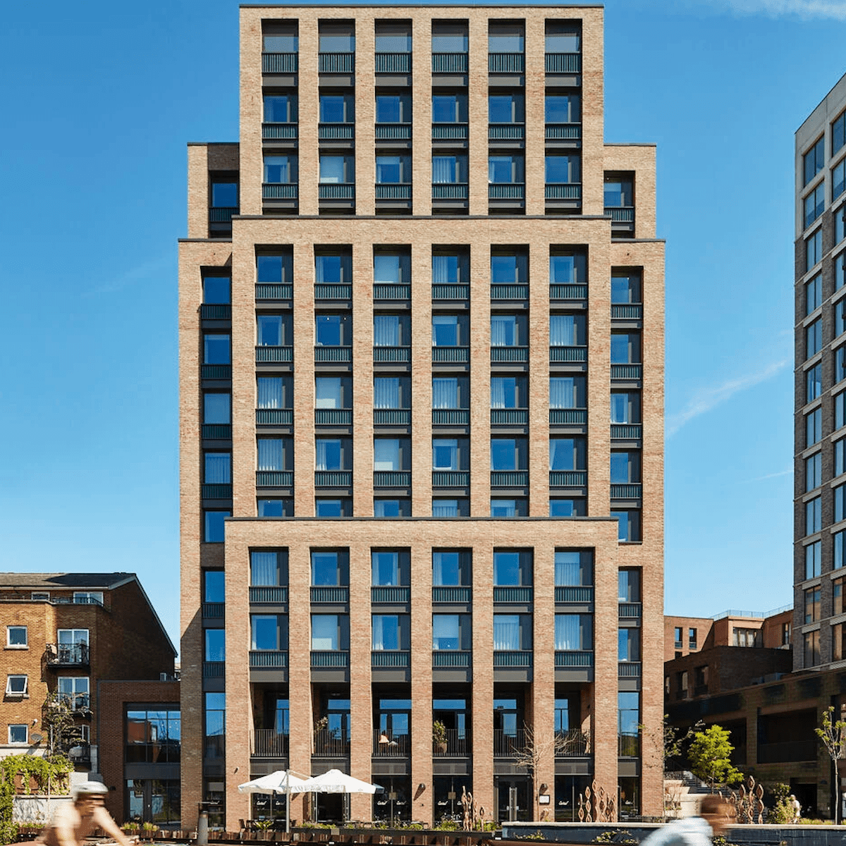 MASON & FIFTH WESTBOURNE PARK, LONDON | LIGHTING SUPPLY | PHOTOGRAPHY BY ADAM FIRMAN - DYKE & DEAN