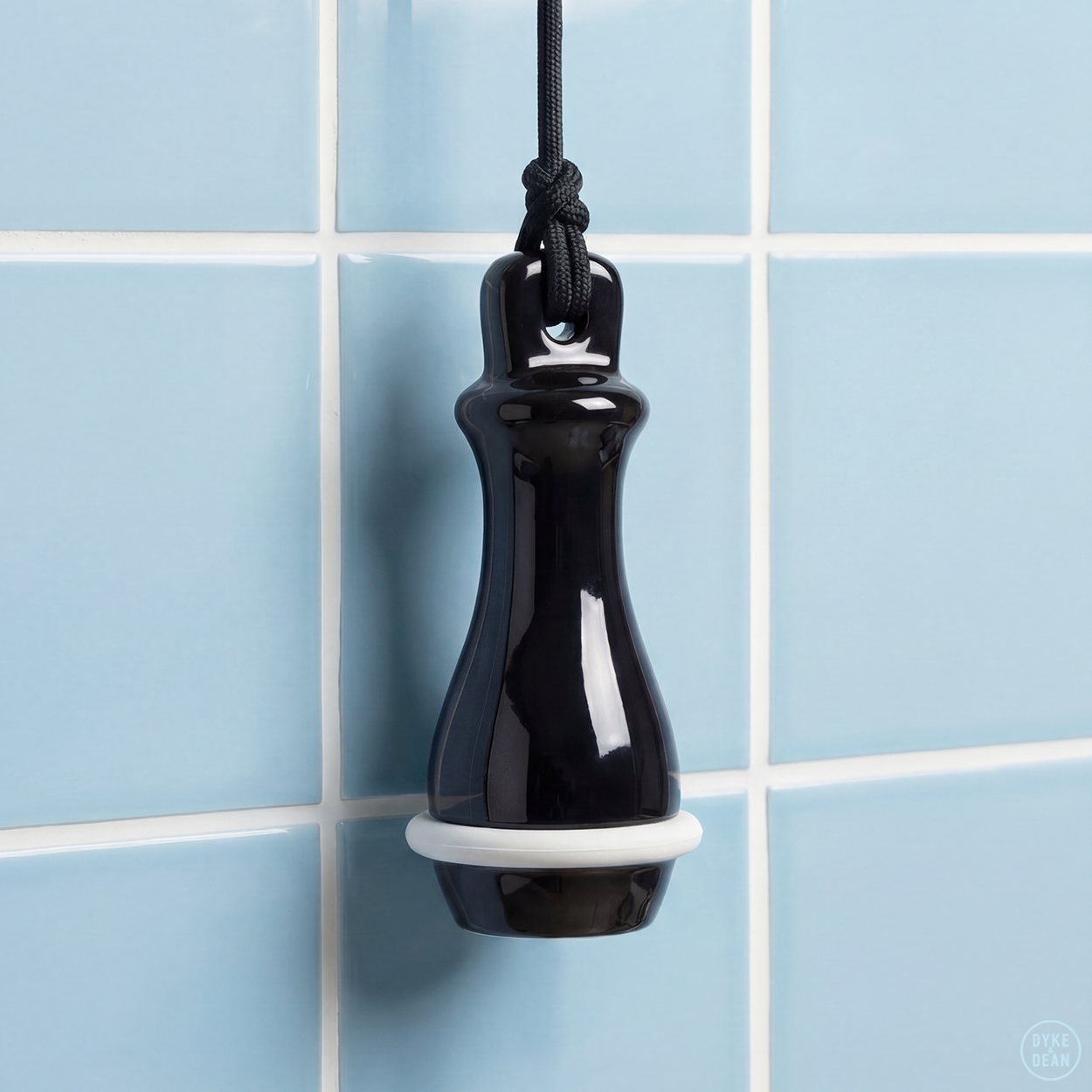 BLACK PORCELAIN PULL HANDLE