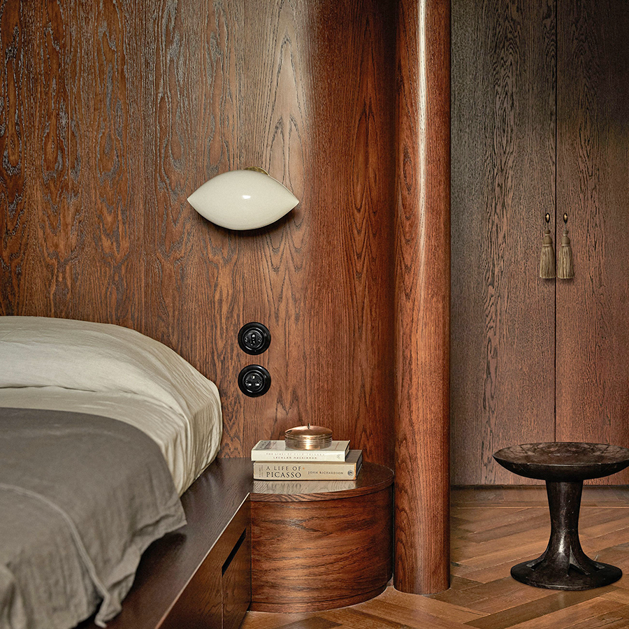 PORCELAIN WALL SOCKET YELLOW UK