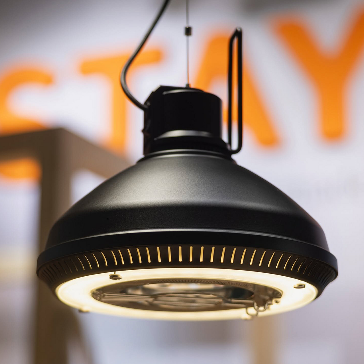 STAY HOT HEAT LAMP PENDANT HAL RETRACTABLE BLACK