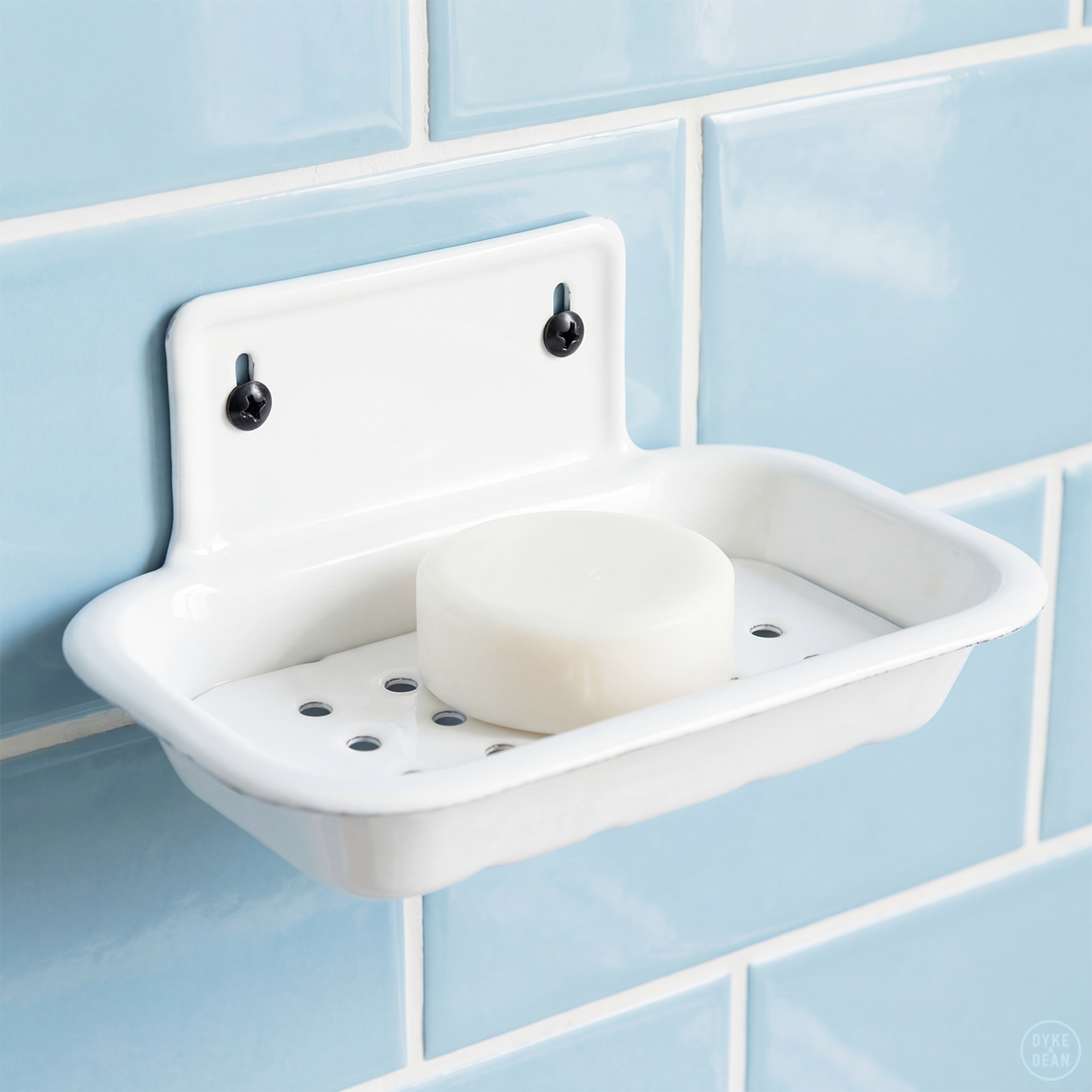 ENAMEL WALL MOUNTED SOAP DISH