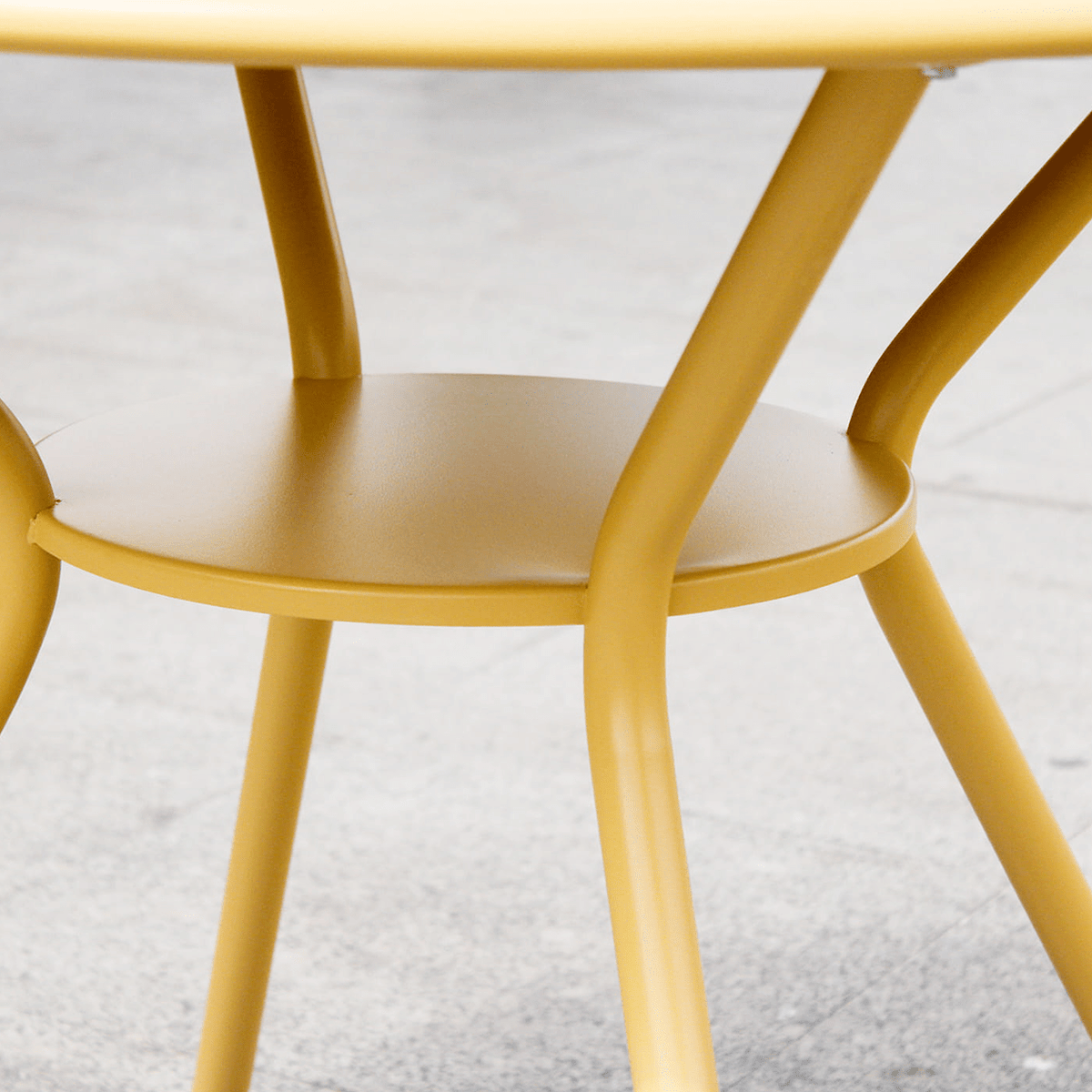 ADICO ALVA ROUND TABLE - DYKE & DEAN