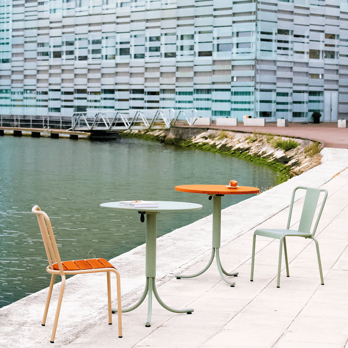 ADICO MAR TABLE STEEL - DYKE & DEAN