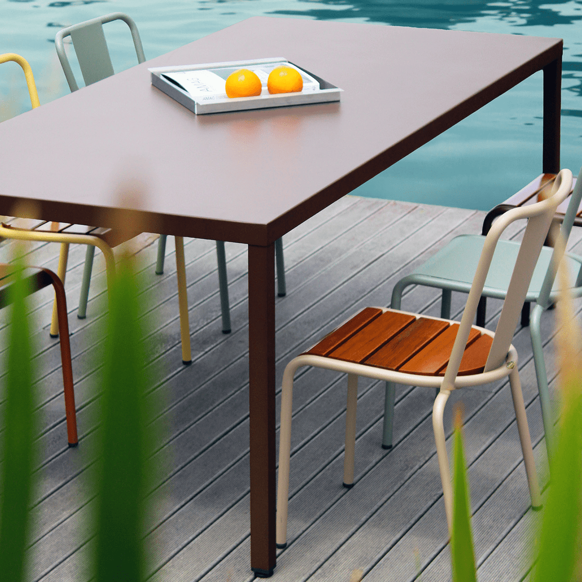 ADICO NORMA HIGH TABLE - DYKE & DEAN