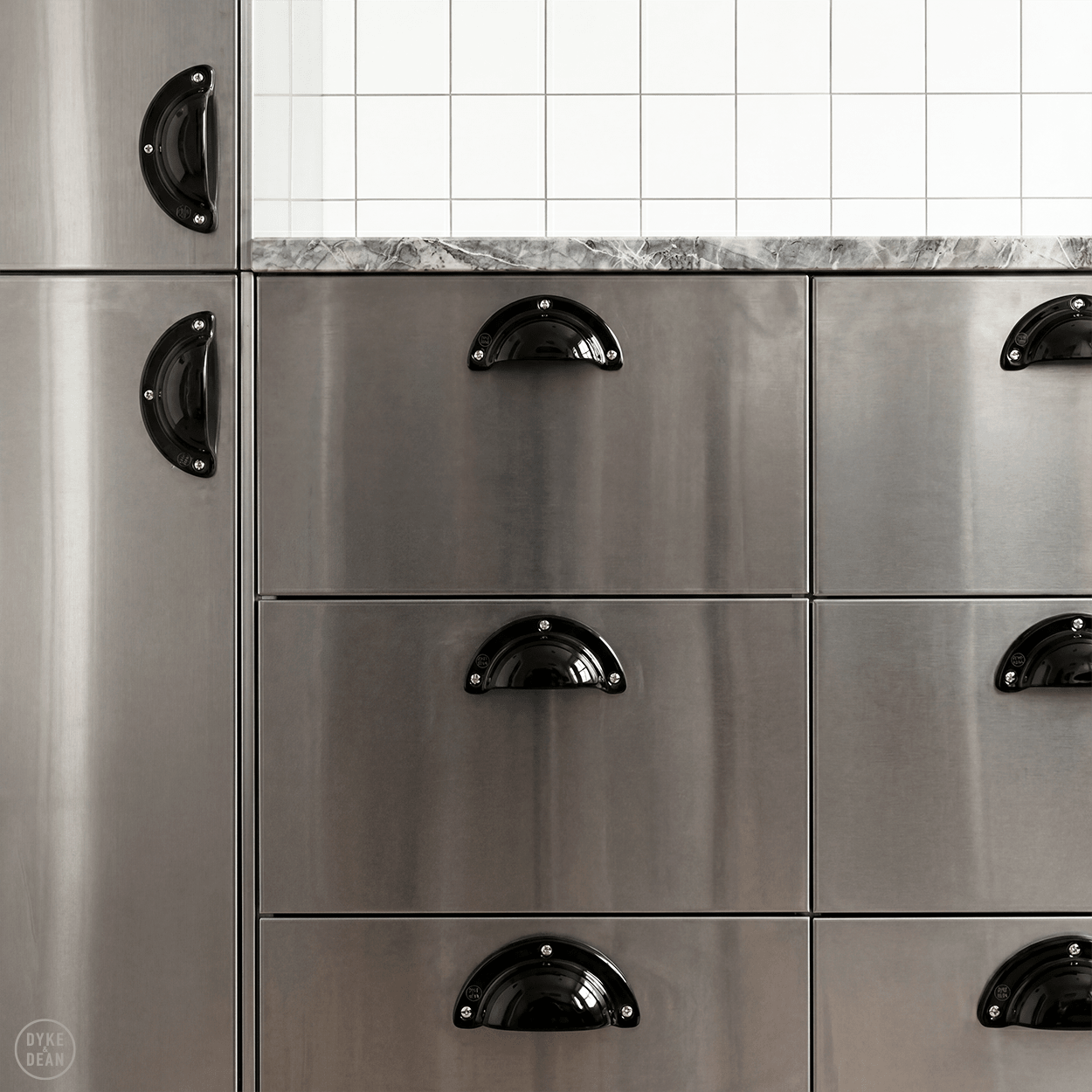 BLACK PORCELAIN DOOR PULL HANDLE - DYKE & DEAN