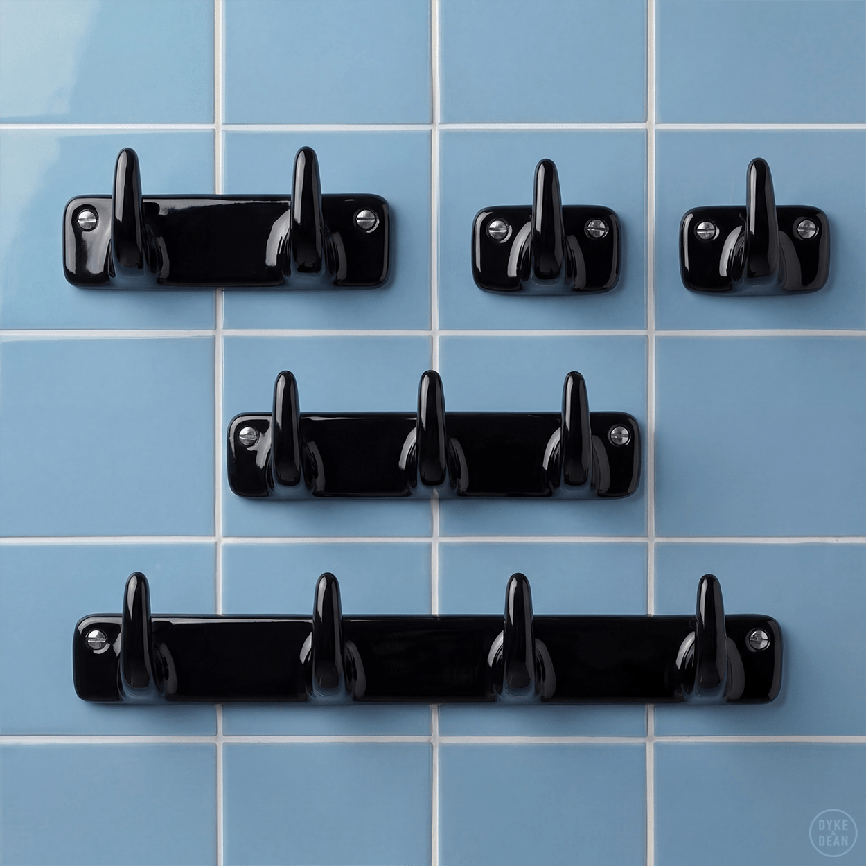 BLACK PORCELAIN HOOK 4 - DYKE & DEAN