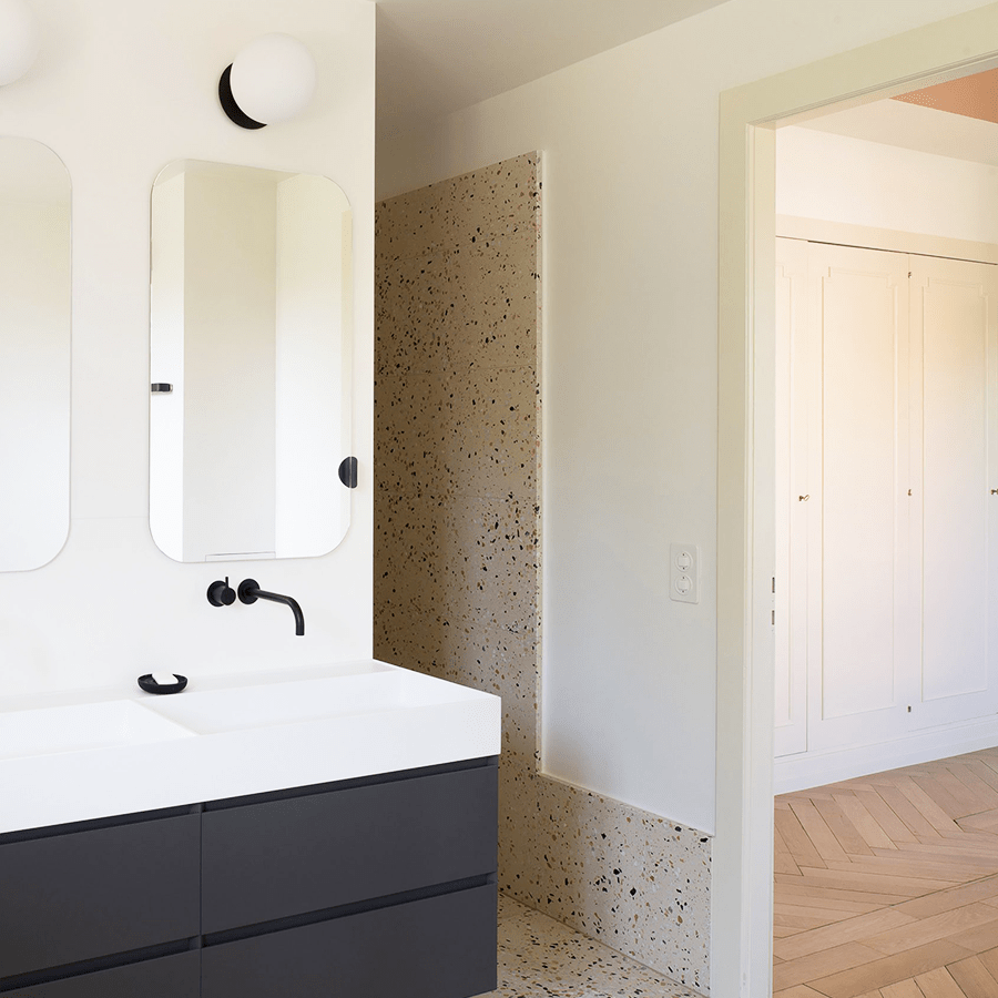 BORRA WATERPROOF WALL LIGHT BLACK - DYKE & DEAN