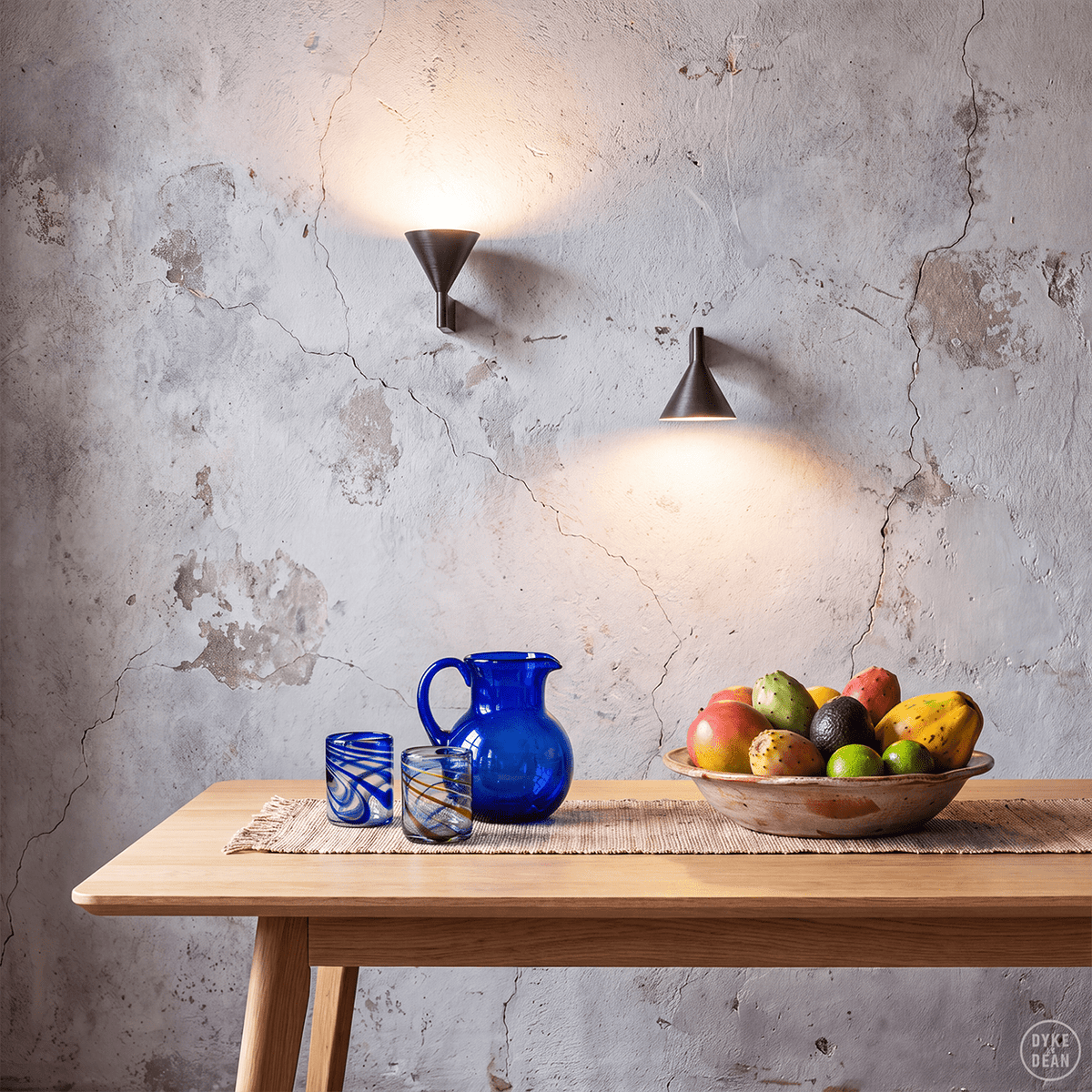 Conical up down wall light Black Aluminium