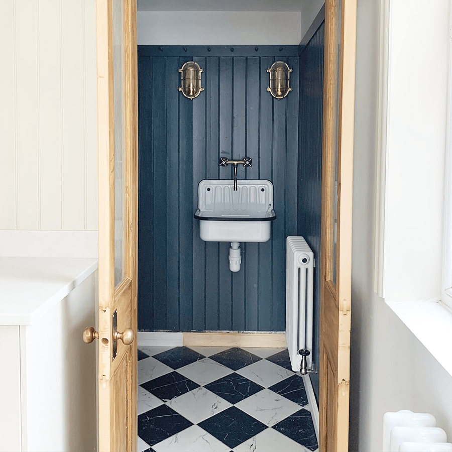 DYKE & DEAN ENAMEL BUCKET SINK BLUE RIM - DYKE & DEAN