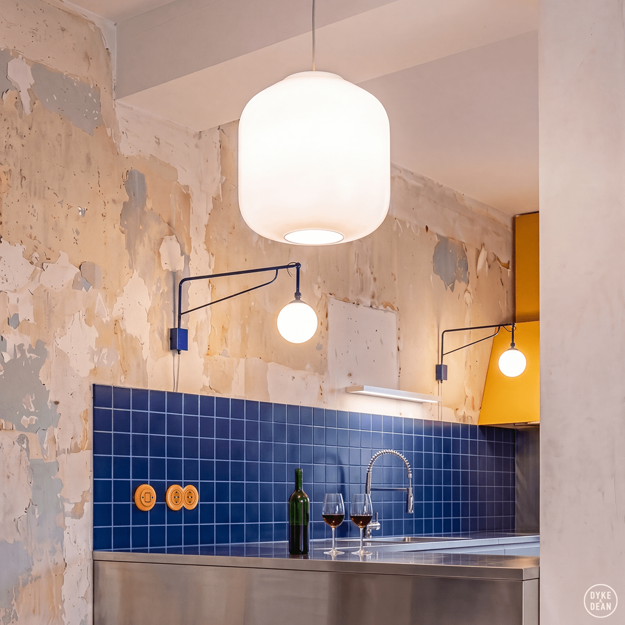 FLASK COTTON WHITE GLASS PENDANT LIGHT XL - DYKE & DEAN