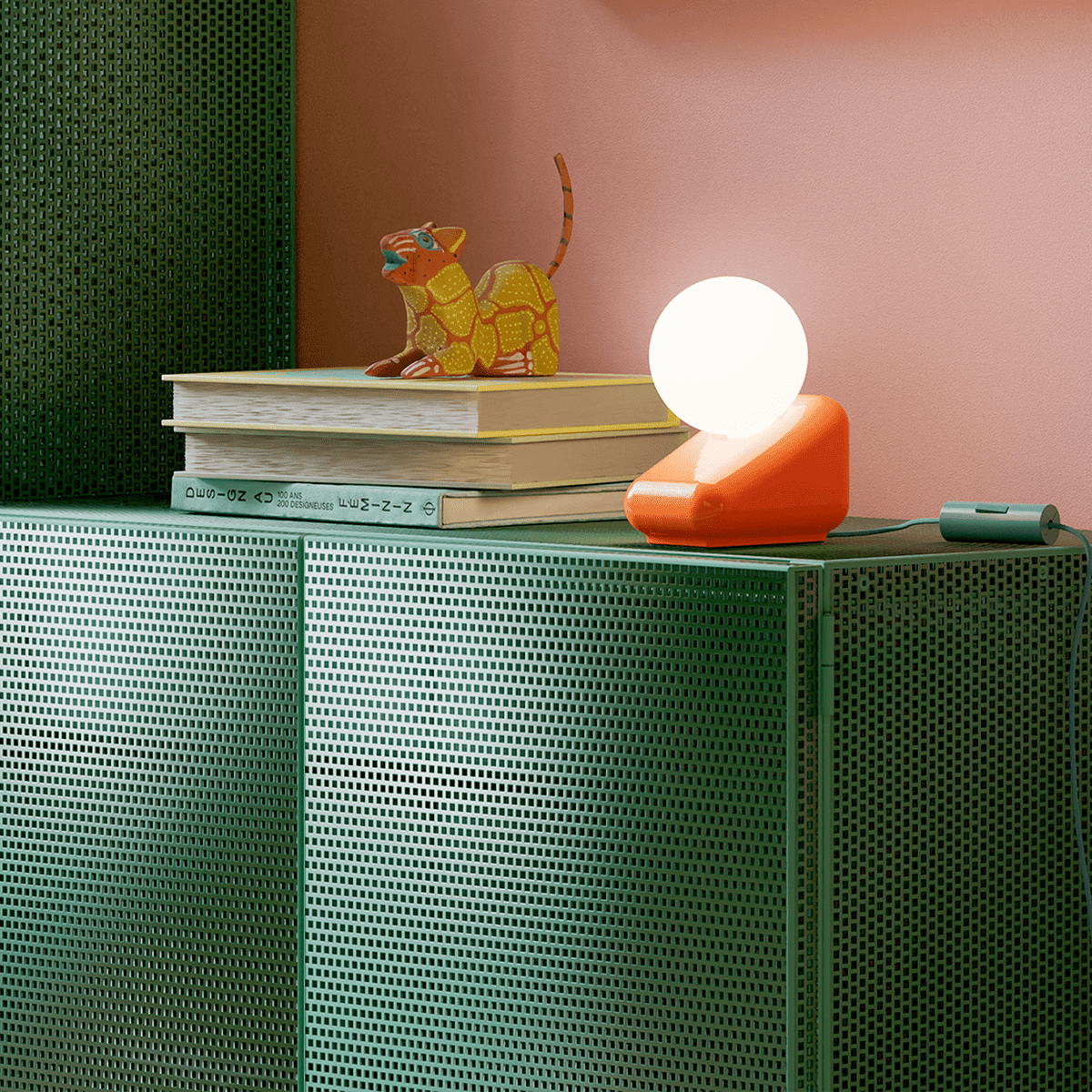 FLIP CERAMIC OPAL GLOBE TABLE LIGHT - DYKE & DEAN