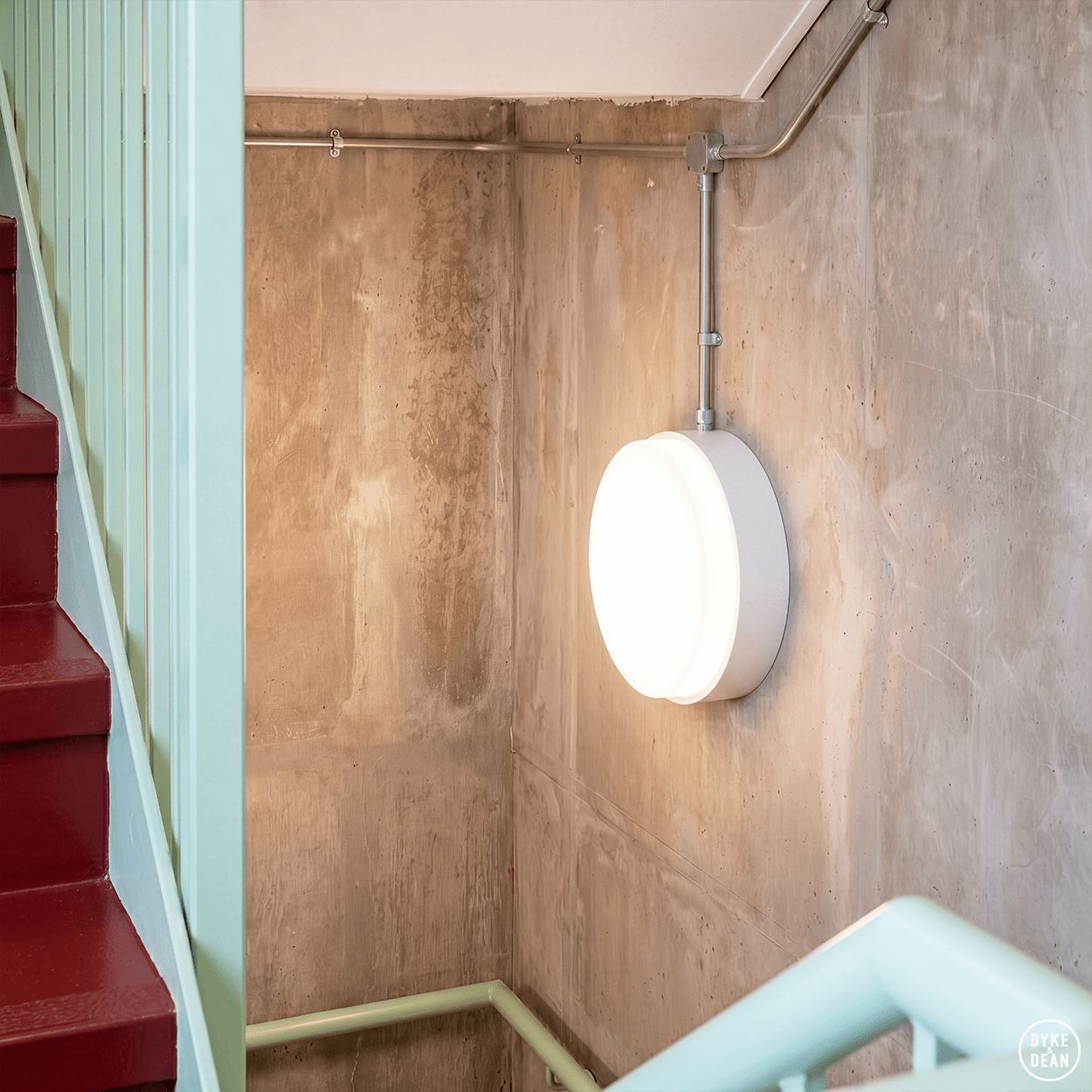 GENERAL OPAL DISC LIGHT WHITE SMALL - DYKE & DEAN