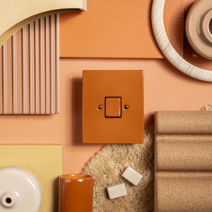 KATY PATY PORCELAIN PLATE WALL SOCKET CARROT USB - C - DYKE & DEAN