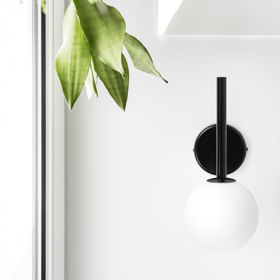 KOP A WATERPROOF GLOBE WALL LIGHT BLACK - DYKE & DEAN