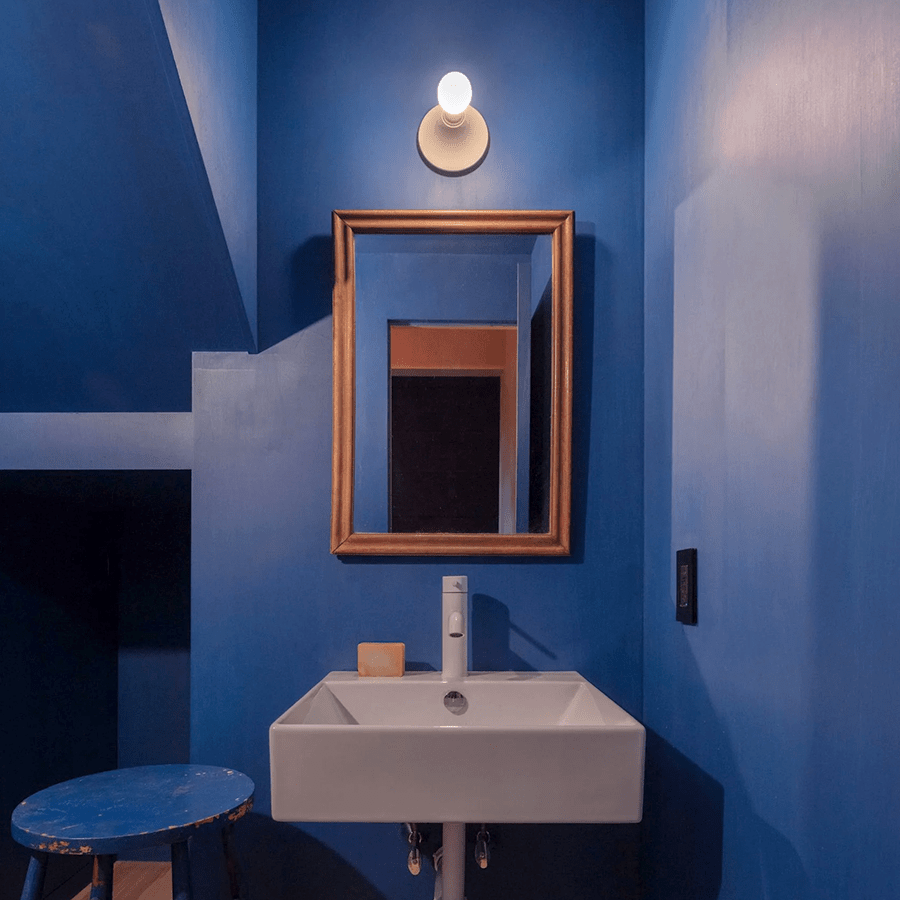 LARGE FUNNEL LAMP WHITE - DYKE & DEAN