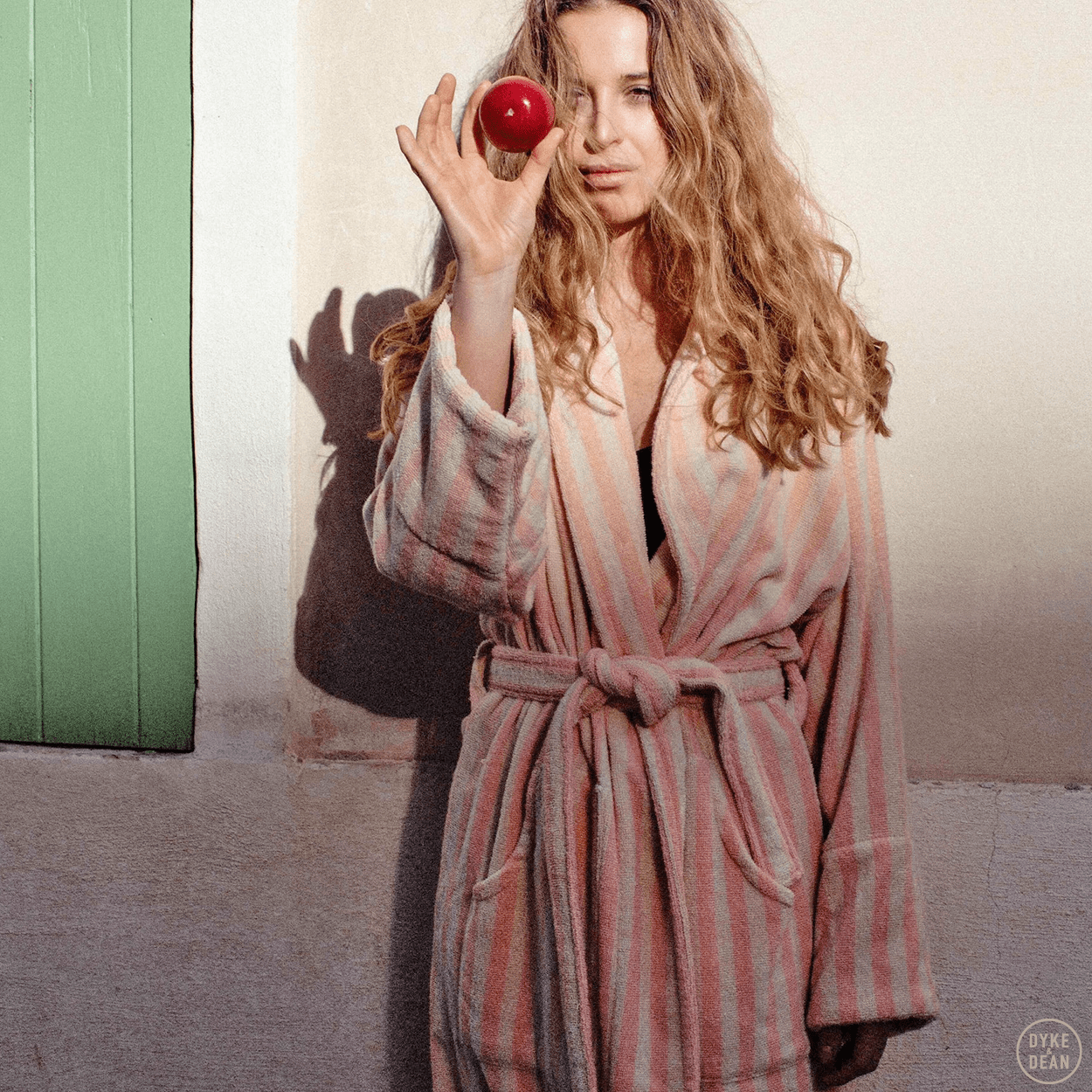 NARAM BATH ROBE TROPICAL & CREME - DYKE & DEAN
