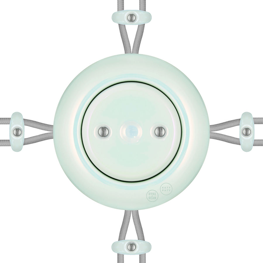 PORCELAIN KATY PATY COLONA ROUND SURFACE MOUNTED JUNCTION BOX CONCHA - DYKE & DEAN