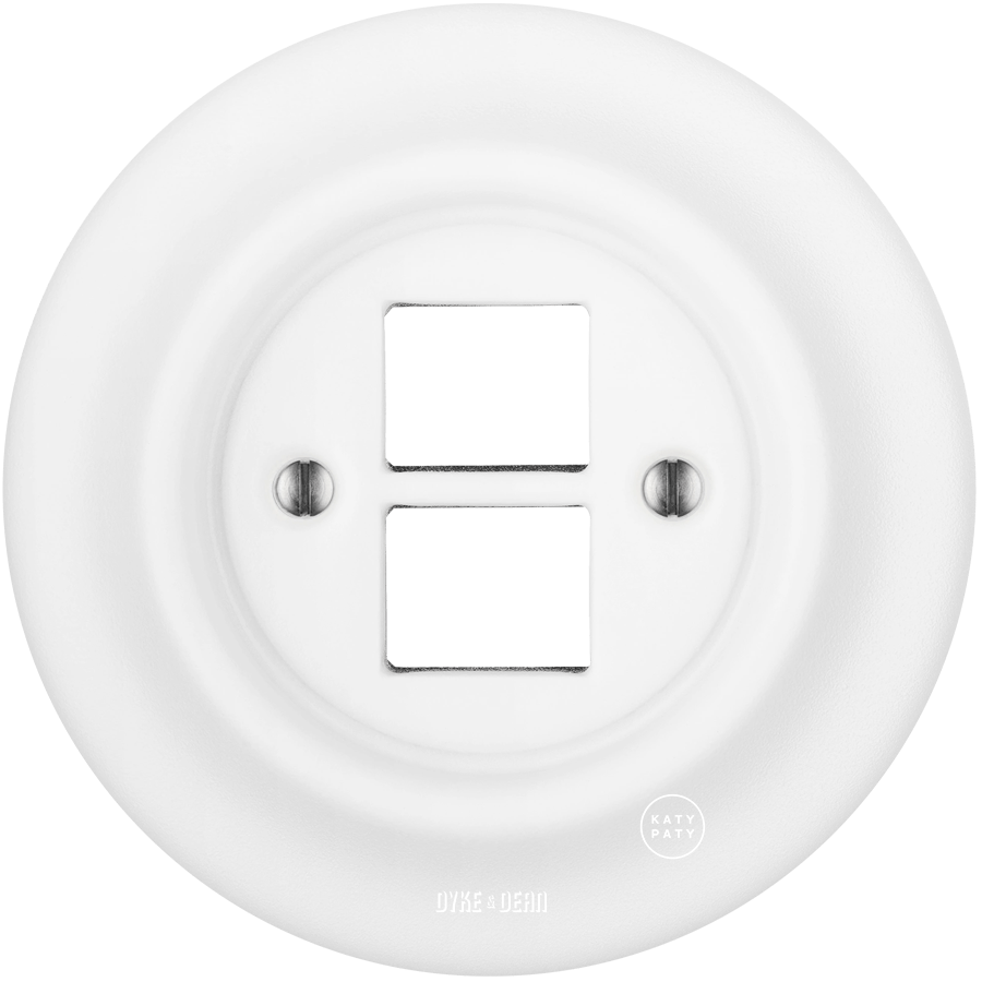 PORCELAIN WALL PC/USB SOCKET MATT WHITE - DYKE & DEAN