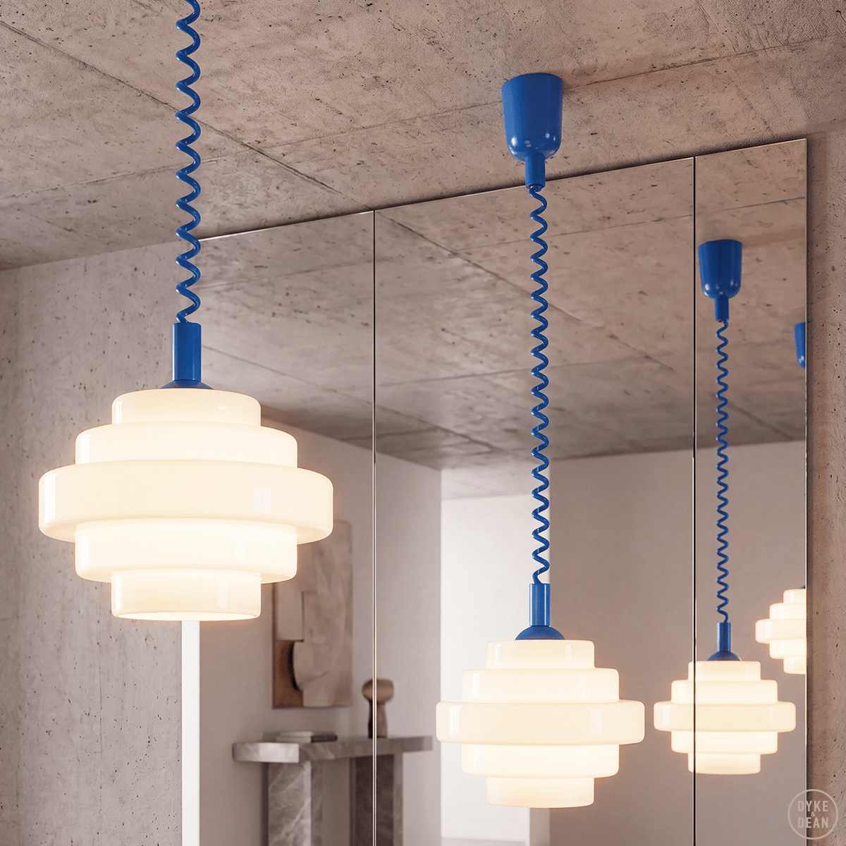 SMALL BAUHAUS OPALINE RETRACTABLE CORD LIGHT - DYKE & DEAN