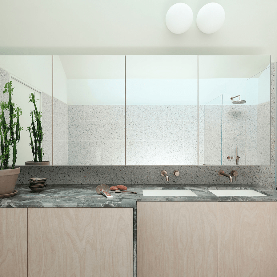 SPHERE LAMP BLACK BASE 400mm - DYKE & DEAN