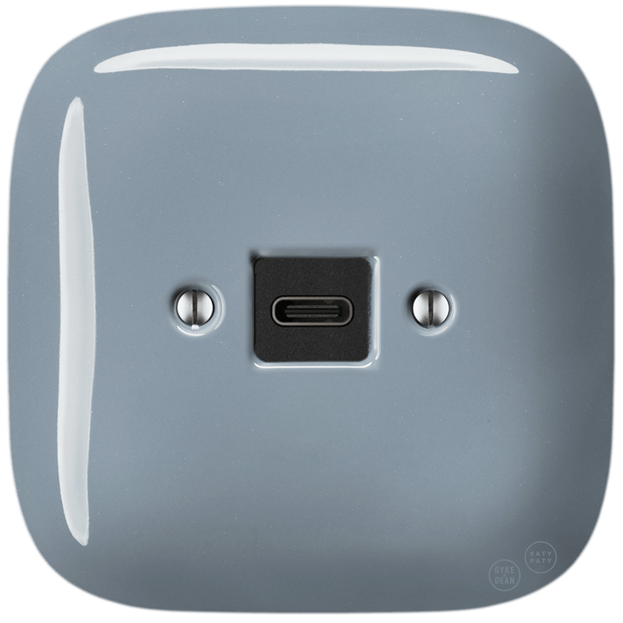 SQUARE PORCELAIN WALL SOCKET USB-C ASH GREY - DYKE & DEAN