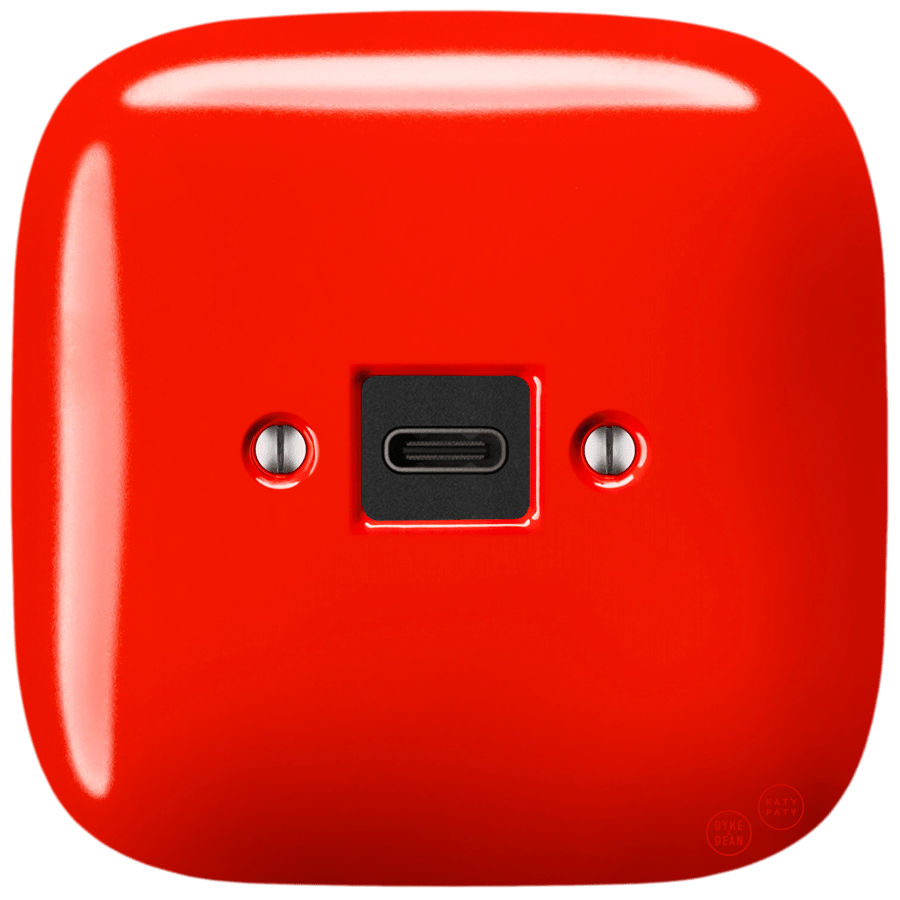 SQUARE PORCELAIN WALL SOCKET USB-C RED - DYKE & DEAN