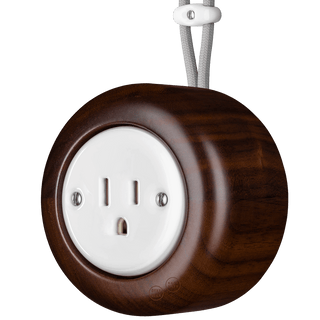 WOODEN PORCELAIN SURFACE MOUNTED NUCLEUS SOCKET USA 15AMP - DYKE & DEAN