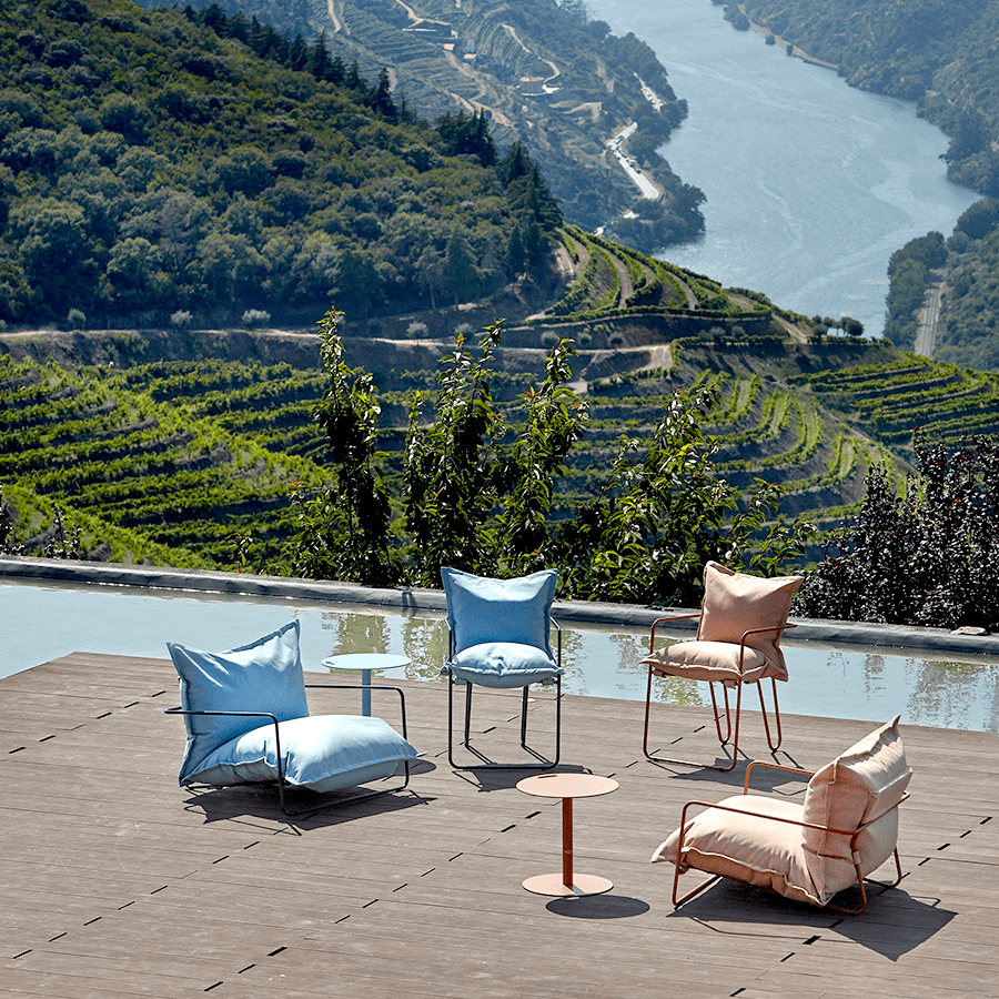 ADICO FIKA LOUNGE CHAIR – DYKE & DEAN