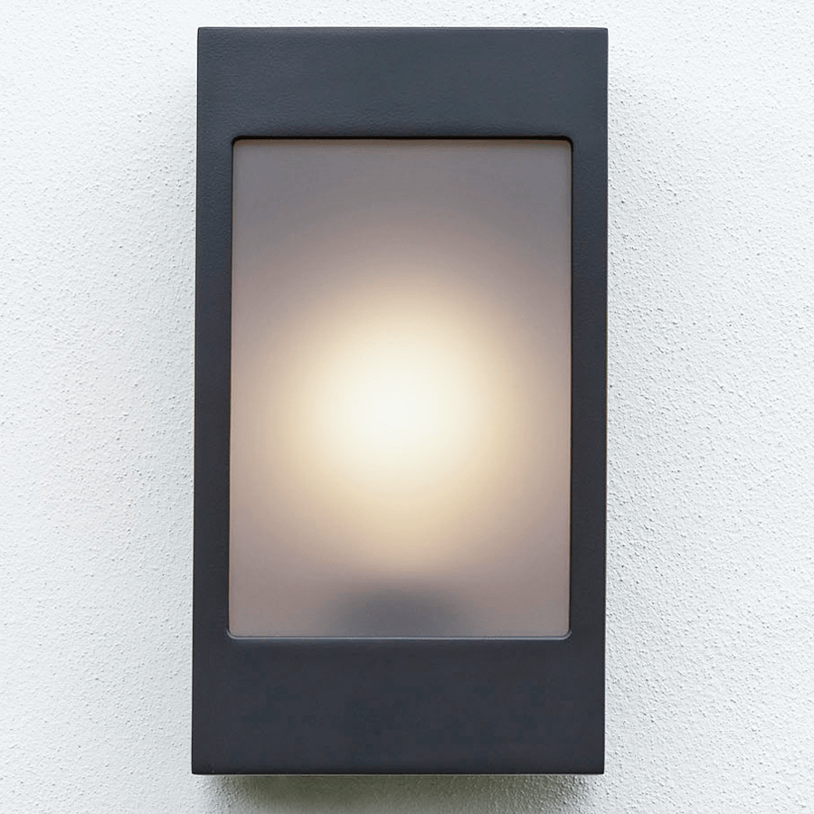 BRICK OUTDOOR WALL LAMP - DYKE & DEAN