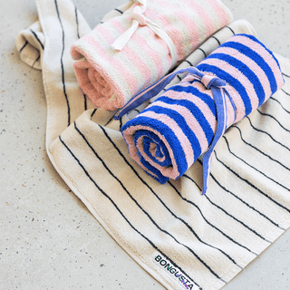 NARAM BATH TOWEL DAZZLING BLUE & ROSE BATH TOWEL - DYKE & DEAN