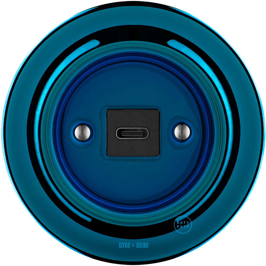 PORCELAIN WALL SOCKET DARK BLUE USB-C - DYKE & DEAN