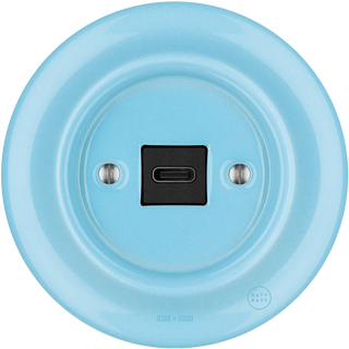 PORCELAIN WALL SOCKET PASTEL BLUE USB-C - DYKE & DEAN