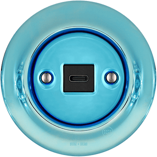 PORCELAIN WALL SOCKET SKY BLUE USB-C - DYKE & DEAN