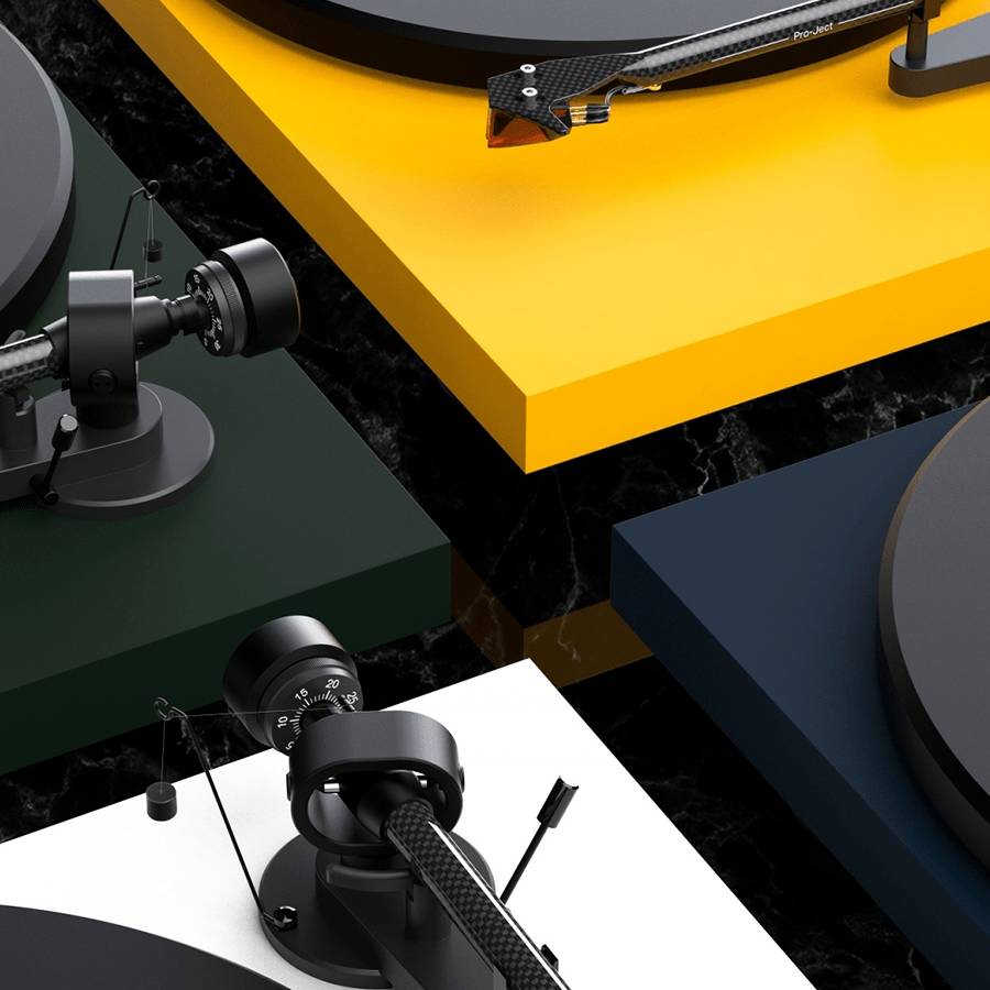 PRO-JECT DEBUT CARBON EVO TURNTABLE YELLOW - DYKE & DEAN